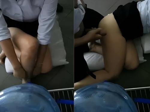 Memanjakan atasan seperti itu tanpa kenaikan gaji adalah hal yang sia-sia...